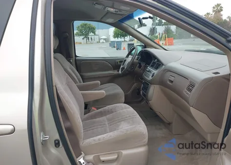 2001 Toyota Sienna Xle from USA, damaged, VIN 4T3ZF13C31U364461